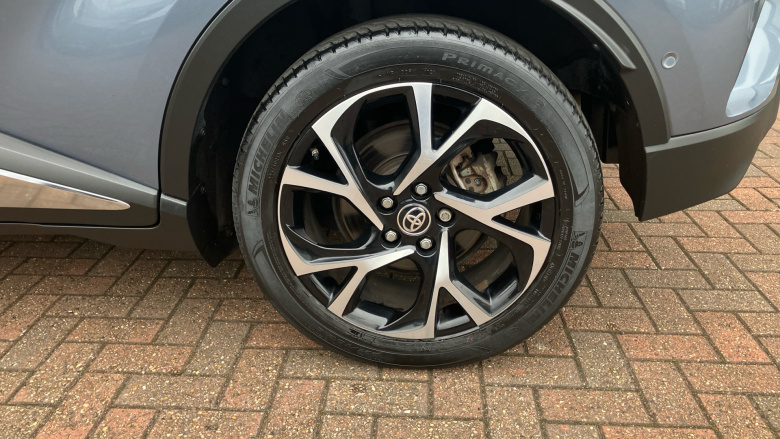 Toyota C-HR 1.8 Hybrid Design 5dr CVT Hybrid Hatchback